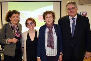 Fotografía. De izquiera a derecha: Carmen H. de Larramendi, Patricia Juez, Tahi H. de Larramendi y Xavier Agenjo.