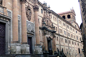 Foto de la fachada de la Universidad Pontifica de Salamanca